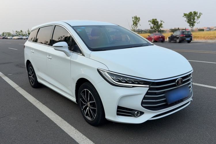 Used BYD Song MAX 2017 1.5T Manual Smart Connect Luxury 7-Seater