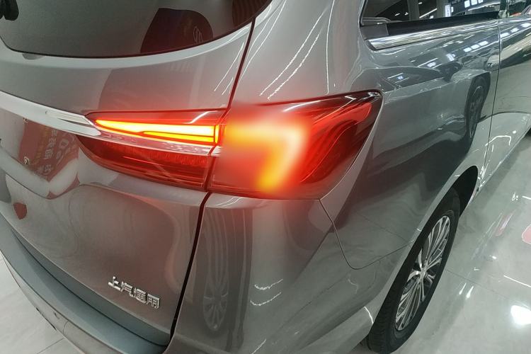 Used Buick GL8 2021 Land Cruiser Executive Class 652T Luxury Model
