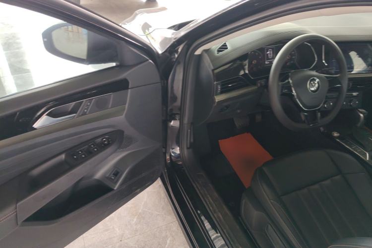 Used Volkswagen Passat 2020 Revised Version 280TSI Business Edition China VI Standard
