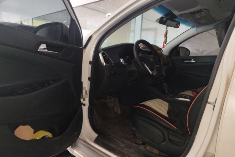 Used Hyundai Tucson 2015 1.6T Dual-Clutch Two-Wheel-Drive Smart Model
