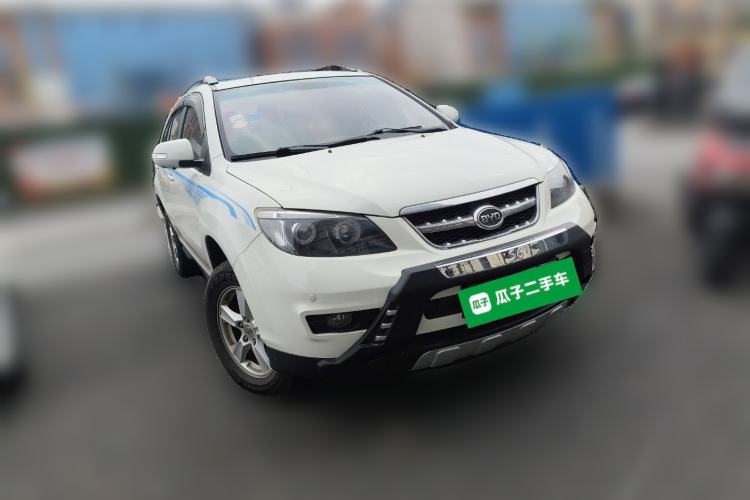 Used BYD S6 2014 2.4L Automatic Prestige 5-Seater
