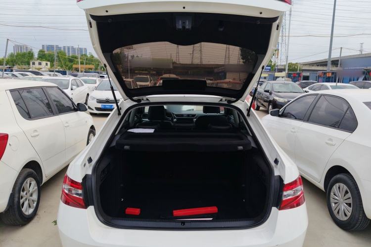 Used Skoda Superb 2016 TSI280 DSG Innovation Edition Trunk