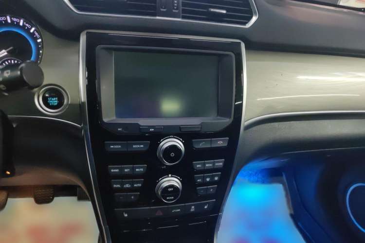 Used Haval H2 2018 Red-Label 1.5T Manual Two-Wheel Drive Luxury Model