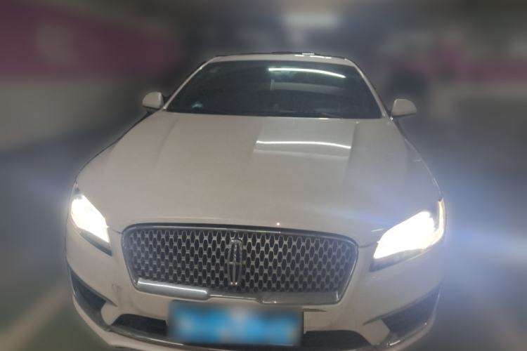 Used Lincoln MKZ 2018 2.0T Premium Edition
