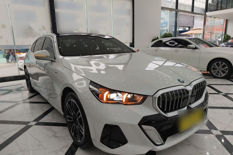 Used BMW 5 Series 2024 530Li Leading Model M Sport Package
