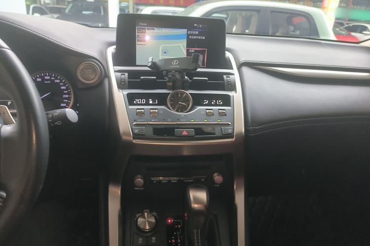 Used Lexus NX 2020 200 All-Wheel Drive Fēngshàng Version China VI Standard Center Console