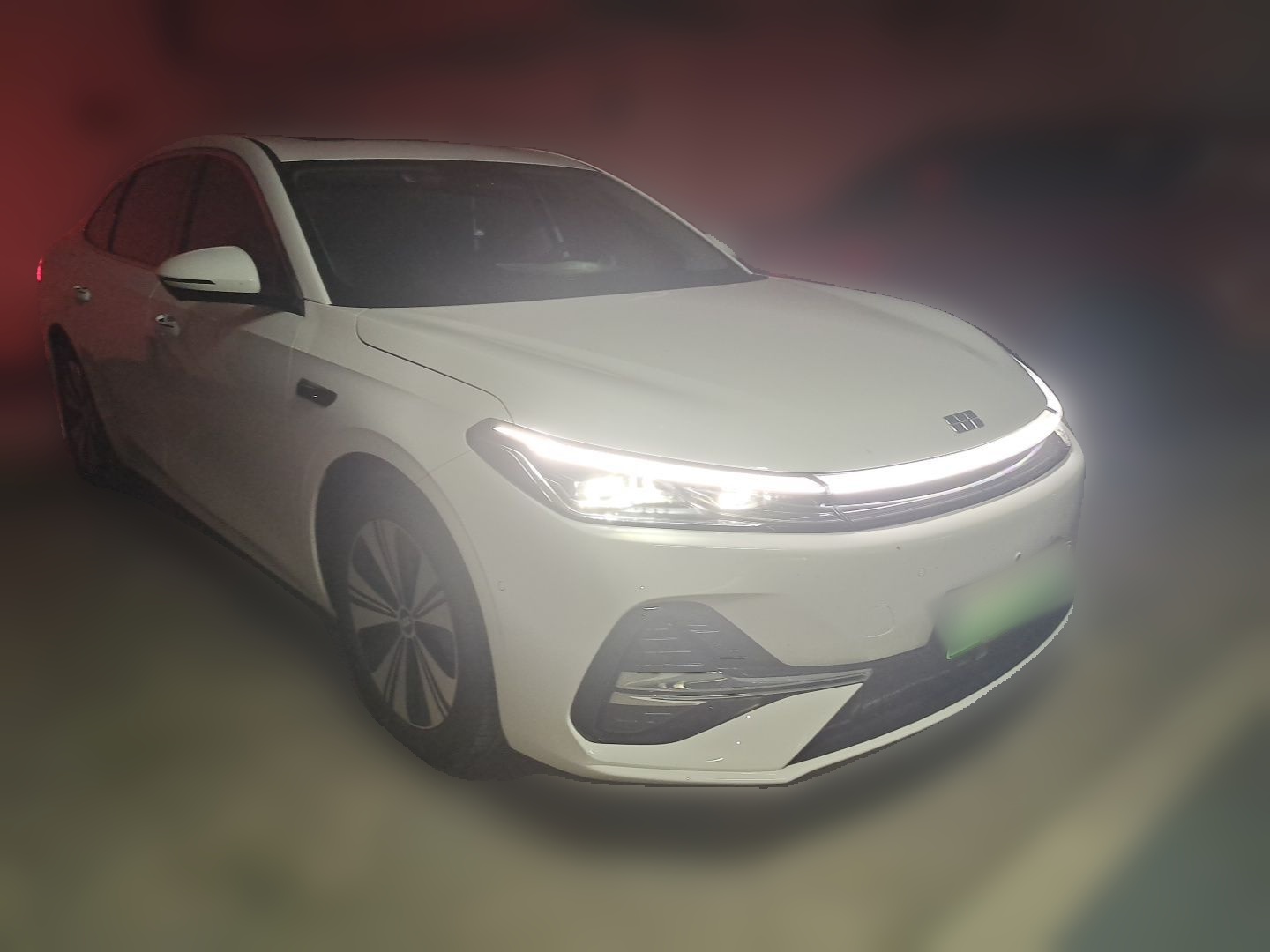 Geely Galaxy A7 2025 Model EM-i 150km Exploration+ Edition — снимка 3