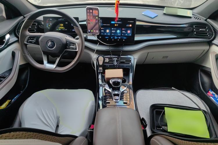 Used BYD Qin PLUS 2024 HONOR Edition DM-i 55KM Leading Model
