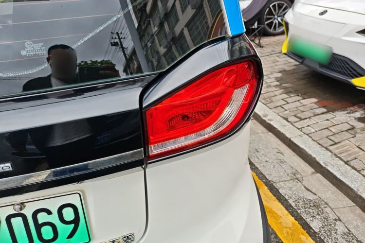 Used Baojun E100 2019 250KM Smart Drive Edition Right Rear Taillight