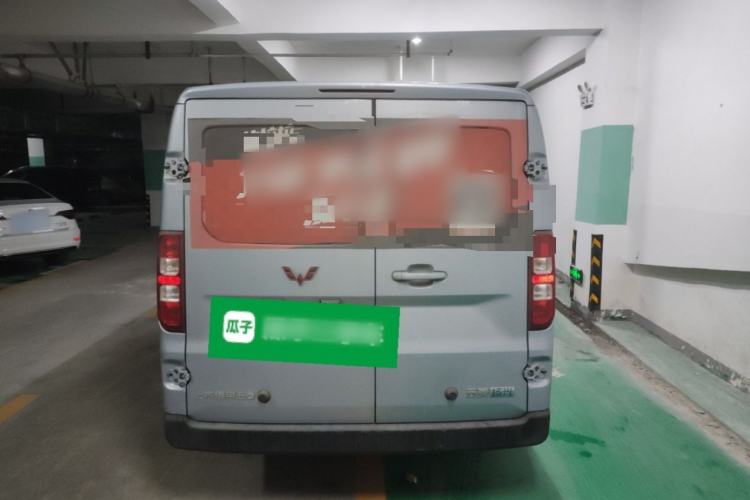 Used Wuling Yangguang 2025 Model 400km Bus Edition—Comfort Edition Rear