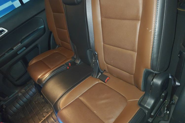 Used Ford Explorer 2013 3.5L Deluxe Model Left Rear Seat