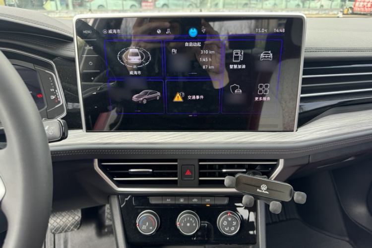 Used Volkswagen Sagitar 2024 300TSI DSG Excellence Edition Audio And AC Panel