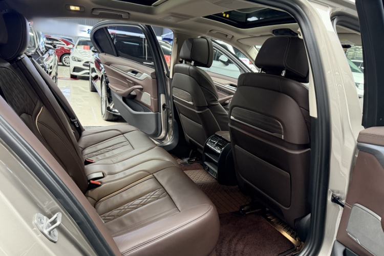 Used BMW 5 Series New Energy 2020 Mileage Upgrade Version 530Le Pioneer Edition
