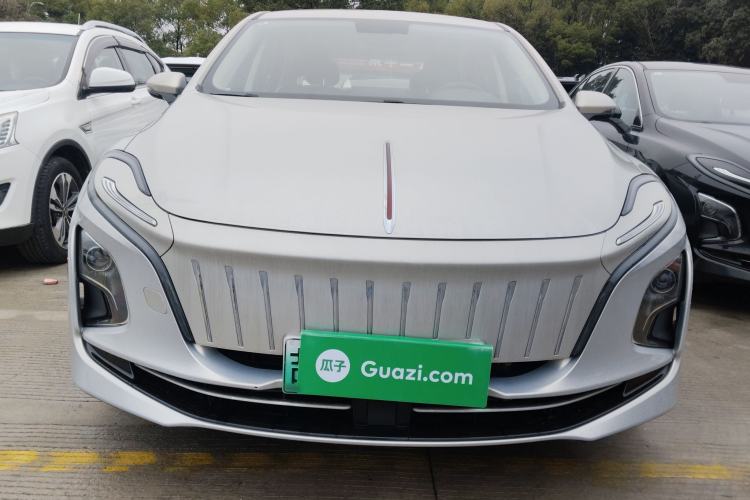 Used Hongqi E-QM5 2022 431 km Charge & Enjoy Edition
