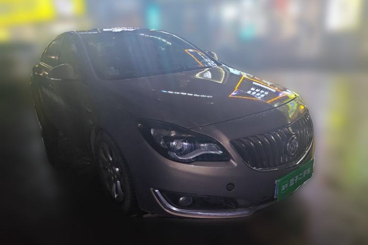 Used Buick Regal 2014 2.0L Leading Fashion Edition Front Right 45 Deg