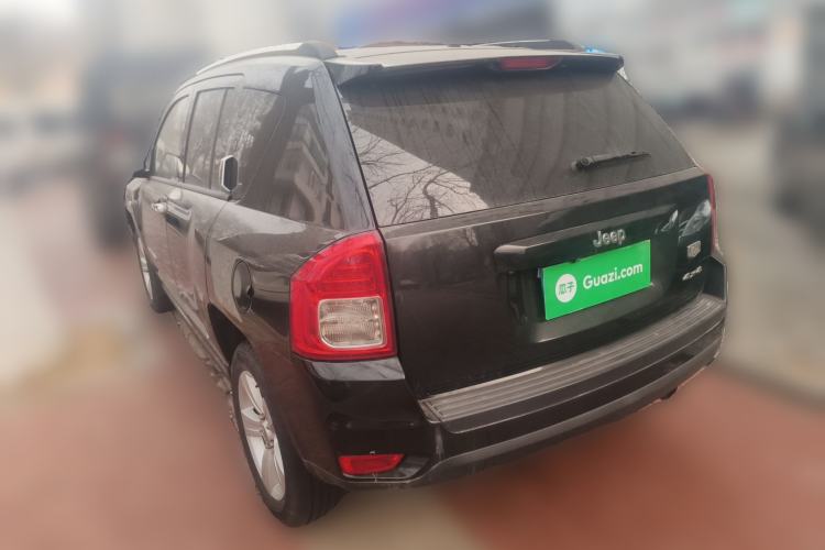 Used Jeep Compass 2011 2.4L four-wheel drive Comfort version