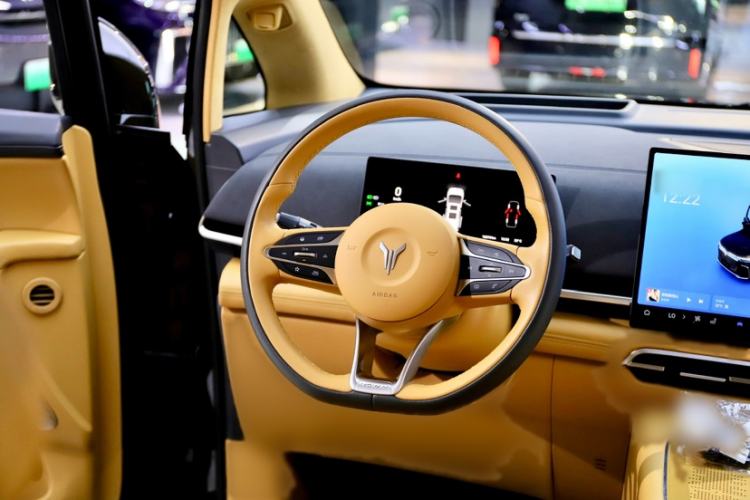 Used VOYAH Dream 2025 PHEV Four-Wheel-Drive Flagship Kunpeng Edition