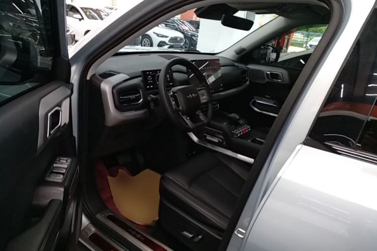 Used Formula Leopard Titanium 3 2025 501KM All-Wheel Drive Intelligent Driving Ultra Version
