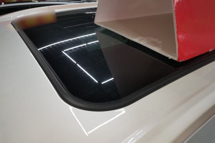 Used AION Y 2023 Plus 510 Smart Edition Roof