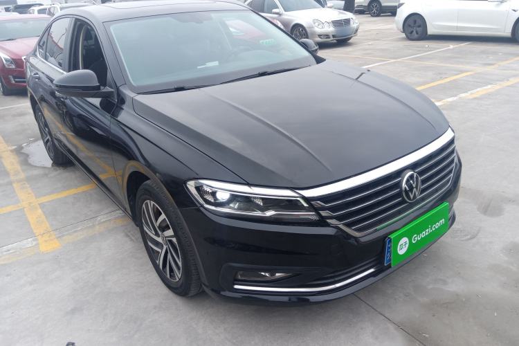 Used Volkswagen Lavida 2022 280TSI DSG Comfort Edition Front Right 45 Deg