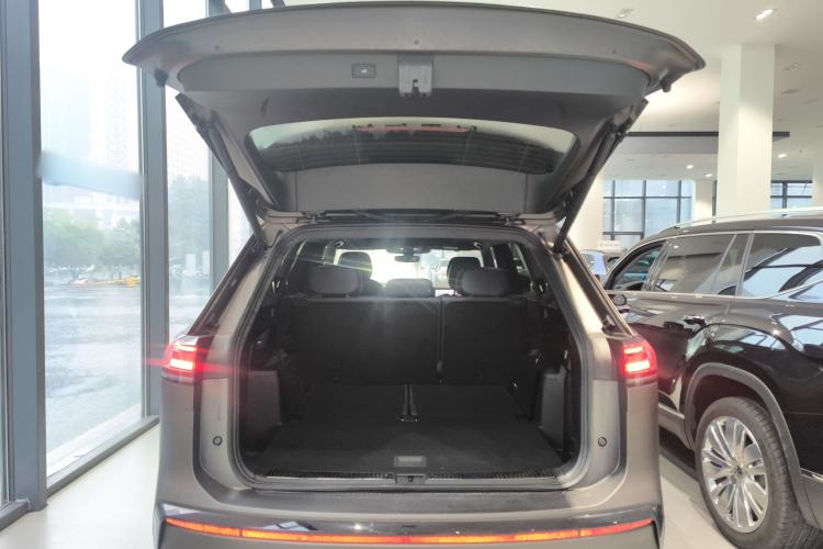 Used Volkswagen Teramont 2025 Tiguan Pro 450TSI Four-Wheel Drive Summit Edition
