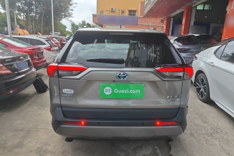 Used Toyota RAV4 2020 Dual-Engine 2.5L E-CVT 4x4 Elite PLUS Edition
