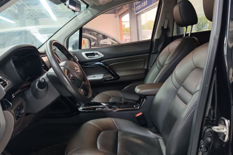 Used GAC Trumpchi GS4 2017 235T Automatic Two-Wheel Drive Luxury Smart Connectivity Version Interior 2