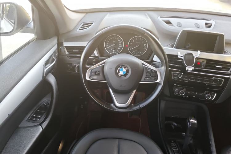 Used BMW X1 2016 sDrive18Li Fashion Model Steering Wheel
