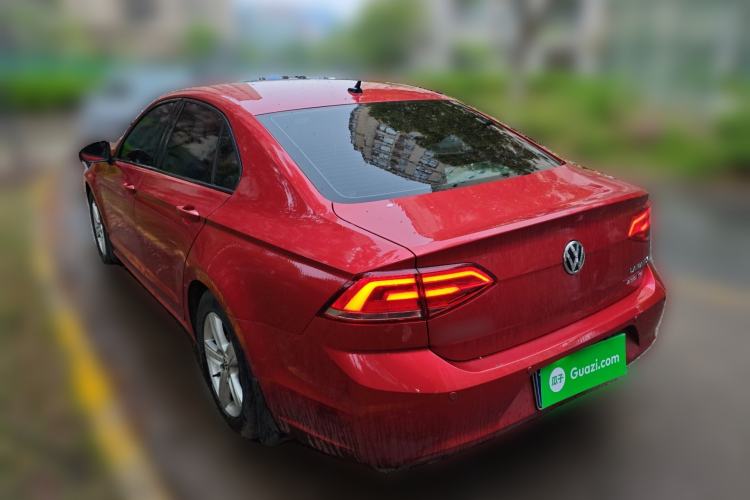 Used Volkswagen Lamando 2015 230TSI DSG Fashion Edition Rear Left 45 Deg