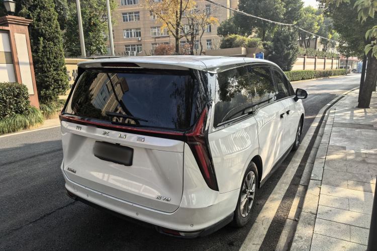 Used SAIC MAXUS G70 2024 2.0T Automatic Luxury Edition 7 Seats
