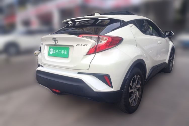 Used Toyota C-HR 2018 2.0L Leading with Sunroof China VI Standard
