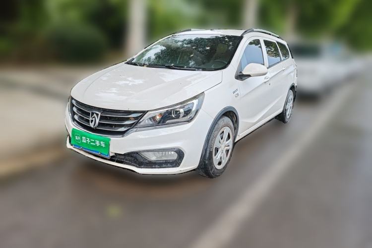 Used Baojun 310W 2017 1.5L Manual Comfort Version China VI Emission Standard Guazi used car, China used car export, Used car for sale, Used  cars, Cheapest cars for sale