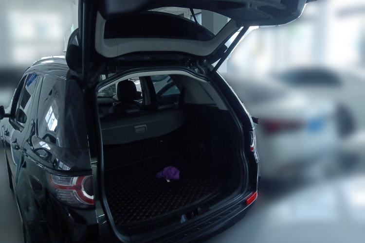 Used Land Rover Discovery Sport 2019 240 PS SE Version China V Standard