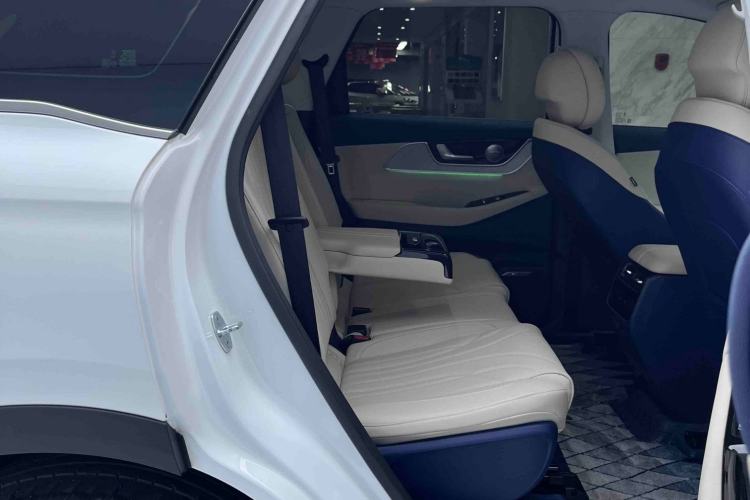 Used Chery Fengyun T9 2024 120 Long-Range Luxury Version 7 Seats Ternary Lithium
