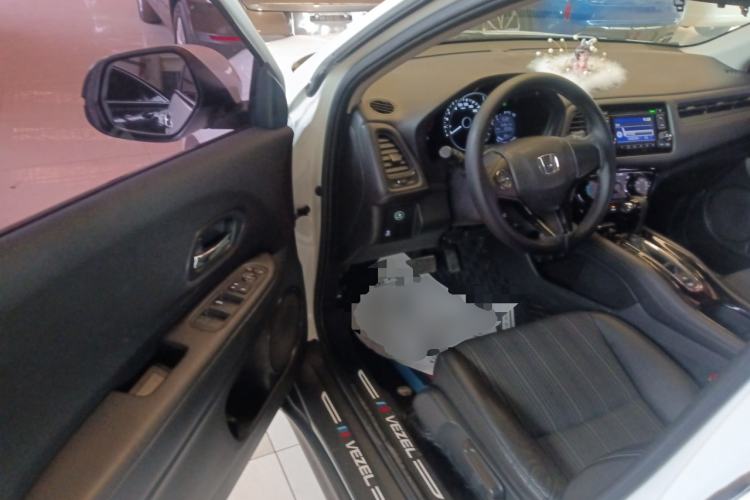 Used Honda Vezel 2017 1.8L CVT Front-Wheel Drive Pioneer Edition Driver Seat