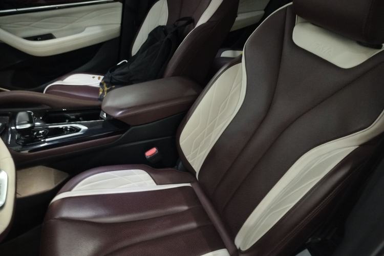 Used Geely Auto Monjaro L 2024 2.0TD High-Power Automatic Two-Wheel Drive Yunqi Version