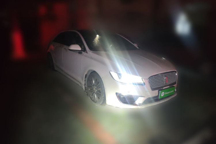 Used Lincoln MKZ 2017 2.0T Luxury Edition Front Right 45 Deg