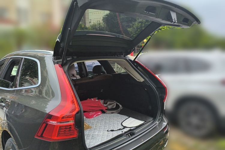 Used Volvo XC60 2019 T5 4x4 Smart Edition China V Standard
