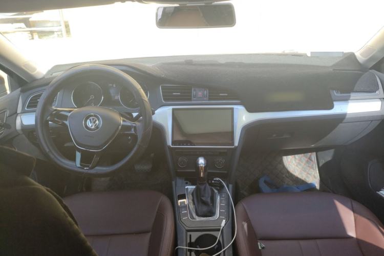 Used Volkswagen Lamando 2018 230TSI DSG Fashion Edition Center Console