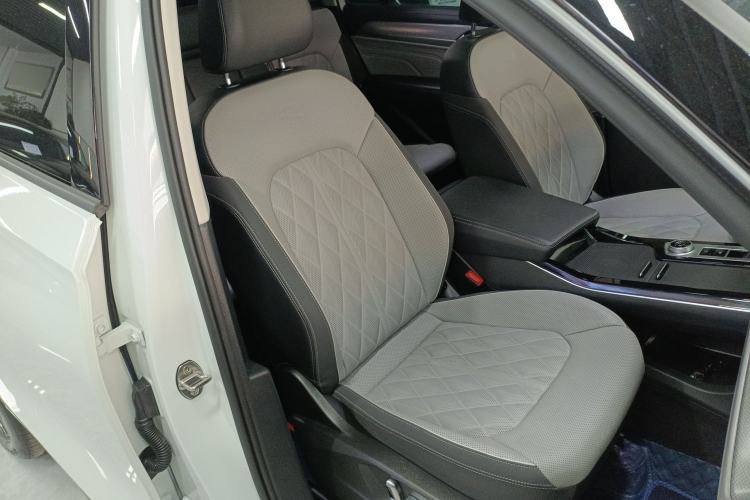 Used Volkswagen Tavendor 2023 380TSI Four-Wheel Drive R-Line Cruise Edition Right Front Seat