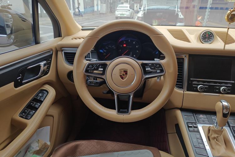 Used Porsche Macan 2016 Macan 2.0T