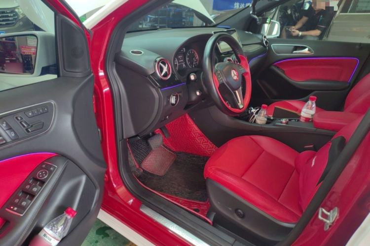 Used Mercedes-Benz B-Class 2012 B 180 Driver Seat