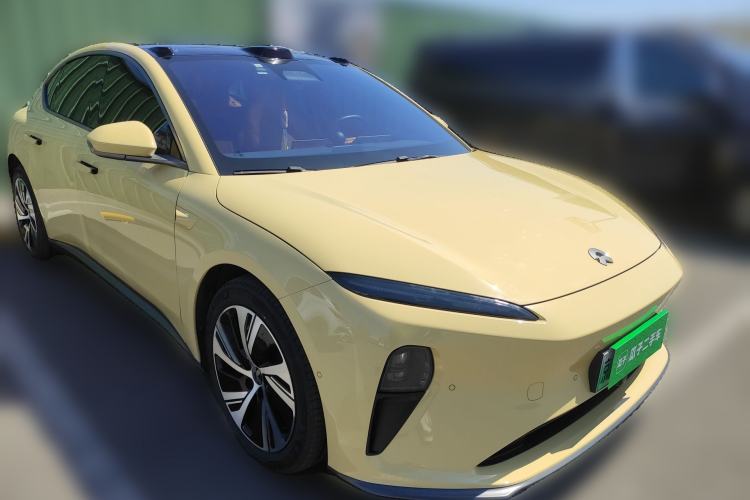 Used Nio ET5 2022 75 kWh Front Right 45 Deg