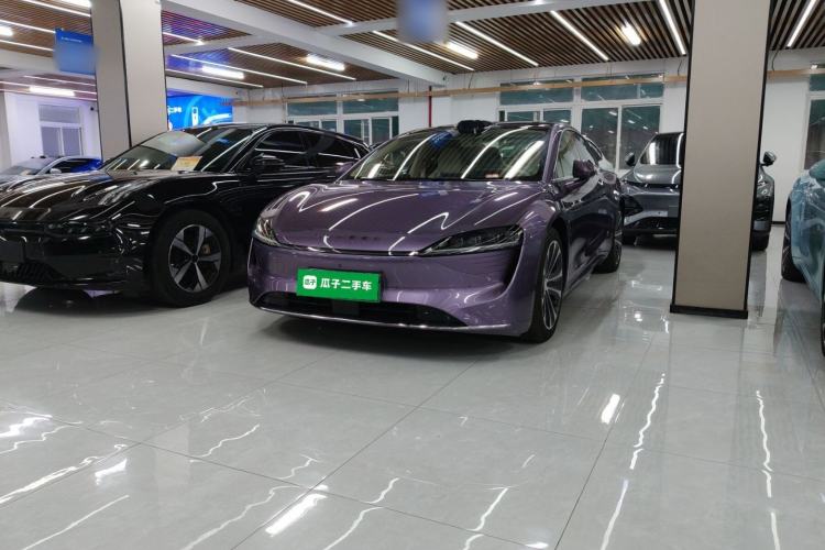 Used Hima Luxeed S7 2025 785 km Ultra