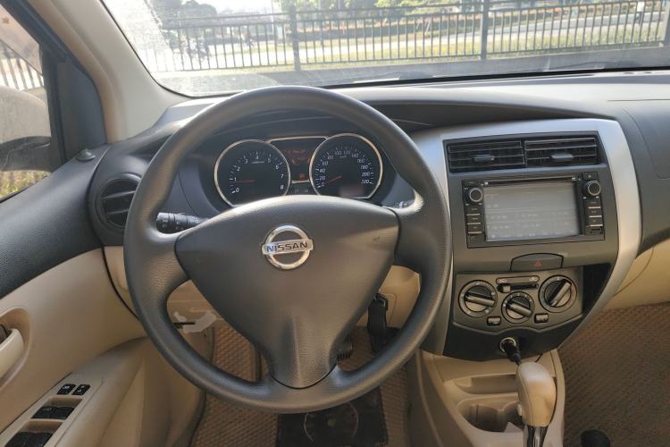 Used Nissan Livina 2013 1.6XE CVT Comfort Edition Steering Wheel
