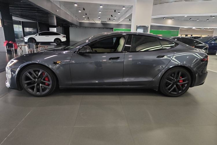 Used Tesla Model S 2023 Three-Motor All-Wheel-Drive Plaid Version
