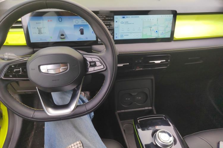 Used Geometry E Firefly 2022 401KM Lightning Tiger 5-Seater Center Console