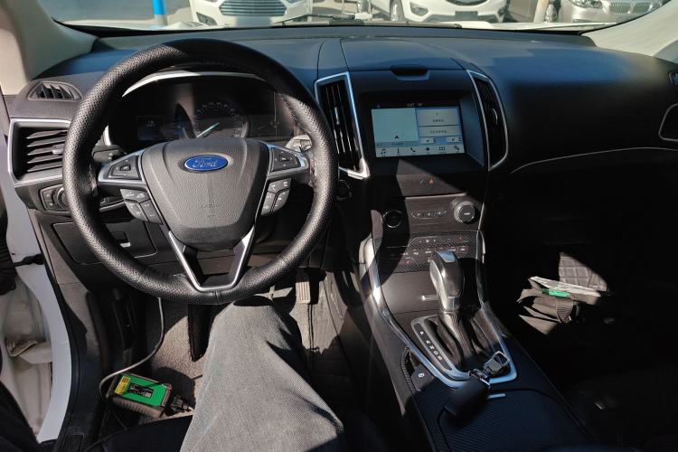 Used Ford Edge 2016 EcoBoost 245 Four-Wheel Drive Titanium Edition 7-Seater
