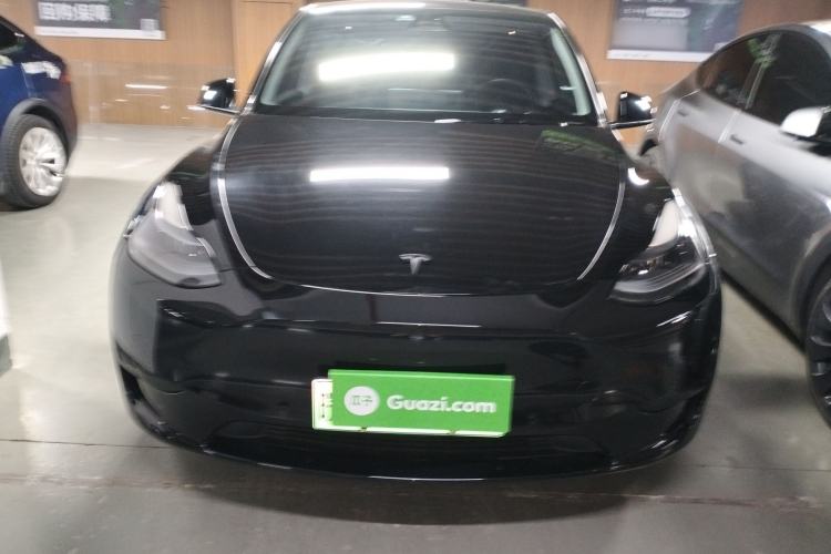 Used Tesla Model Y 2022 Rear-Wheel-Drive Version Front