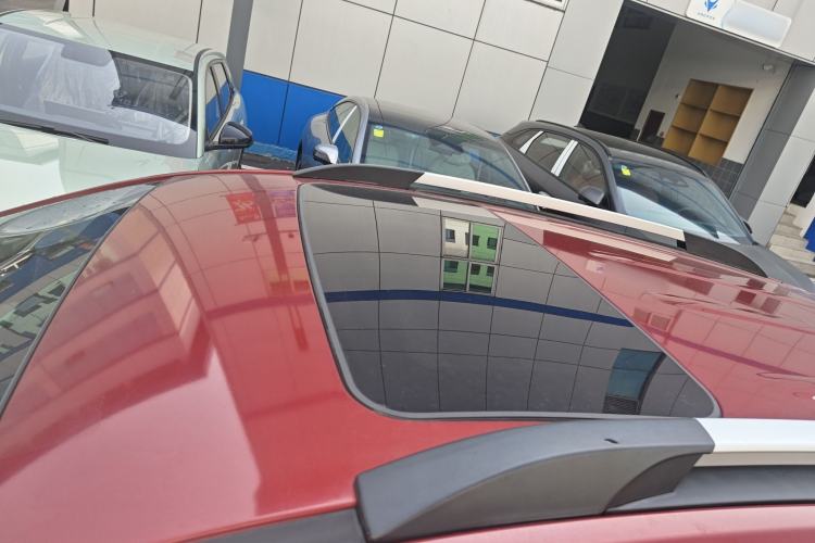 Used Chevrolet Trax 2016 1.4T Manual Two-Wheel Drive Comfort Version with Sunroof
